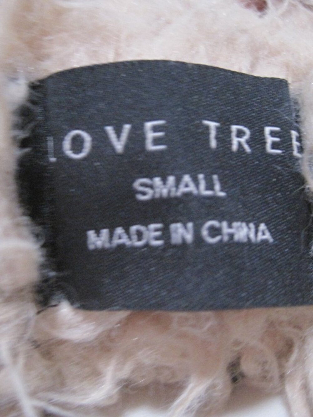 Love Tree Womens Jacket Size Small Beige Faux Fur Open Front Coat Oversized - Picture 7 of 8
